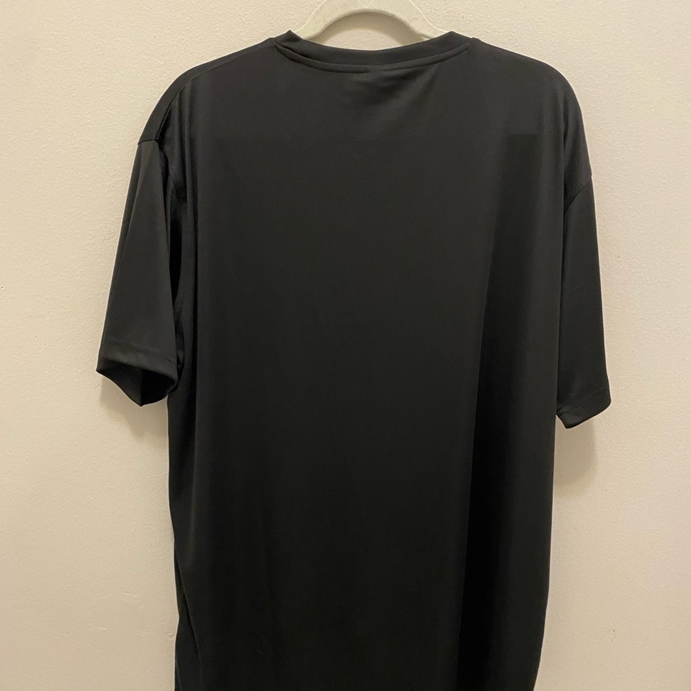 ULTRA CLUB men’s XL black tee shirt with a MAD CARDS Logo on the left chest Red. - Picture 5 of 11